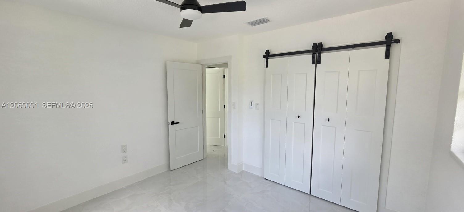 A12069091 Property Photo 17