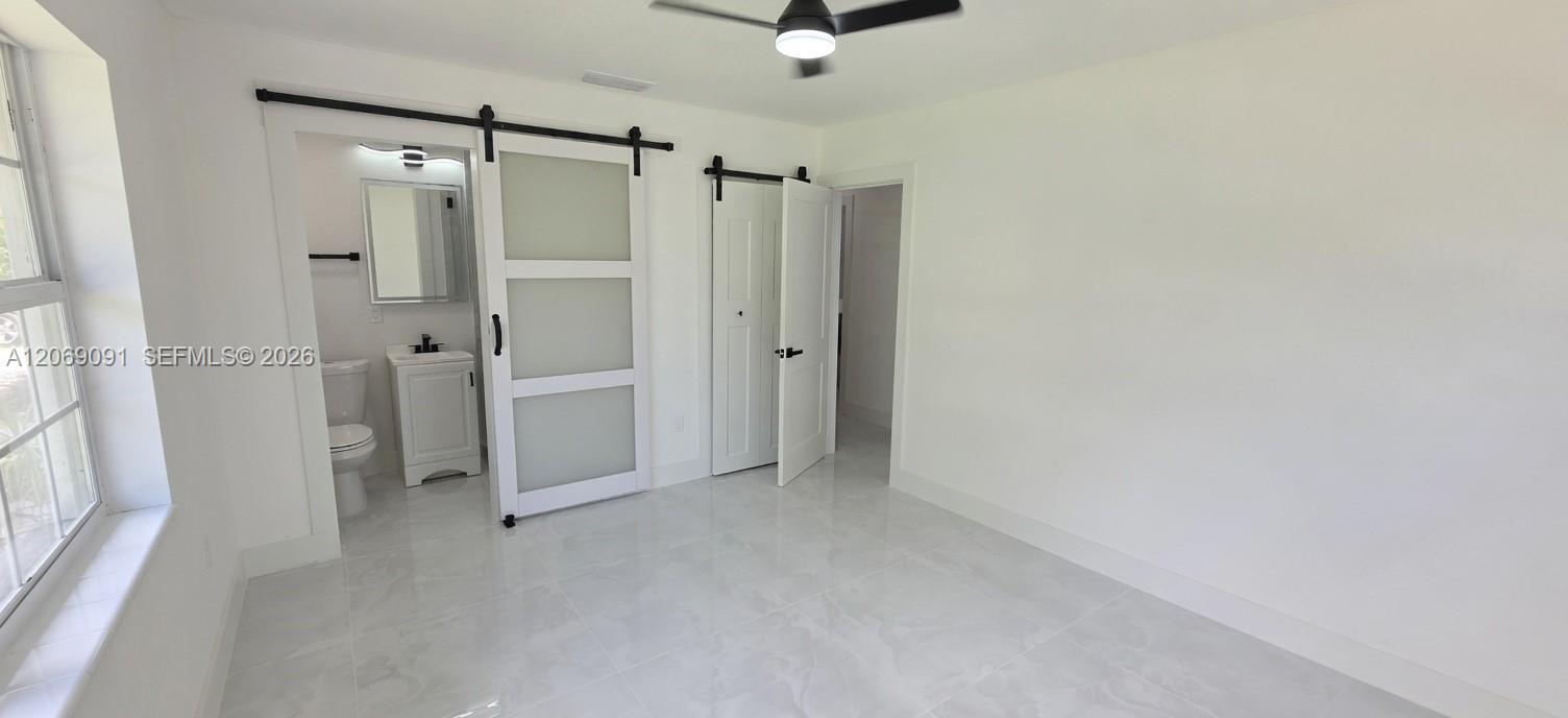 A12069091 Property Photo 18