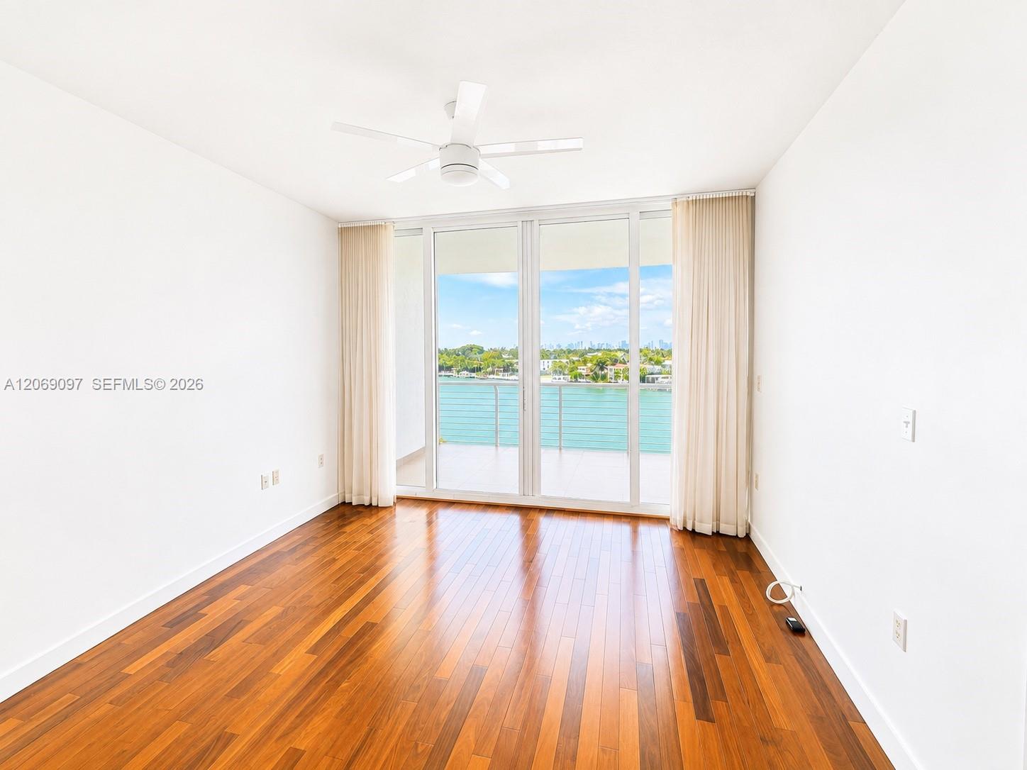 A12069097 Property Photo 12
