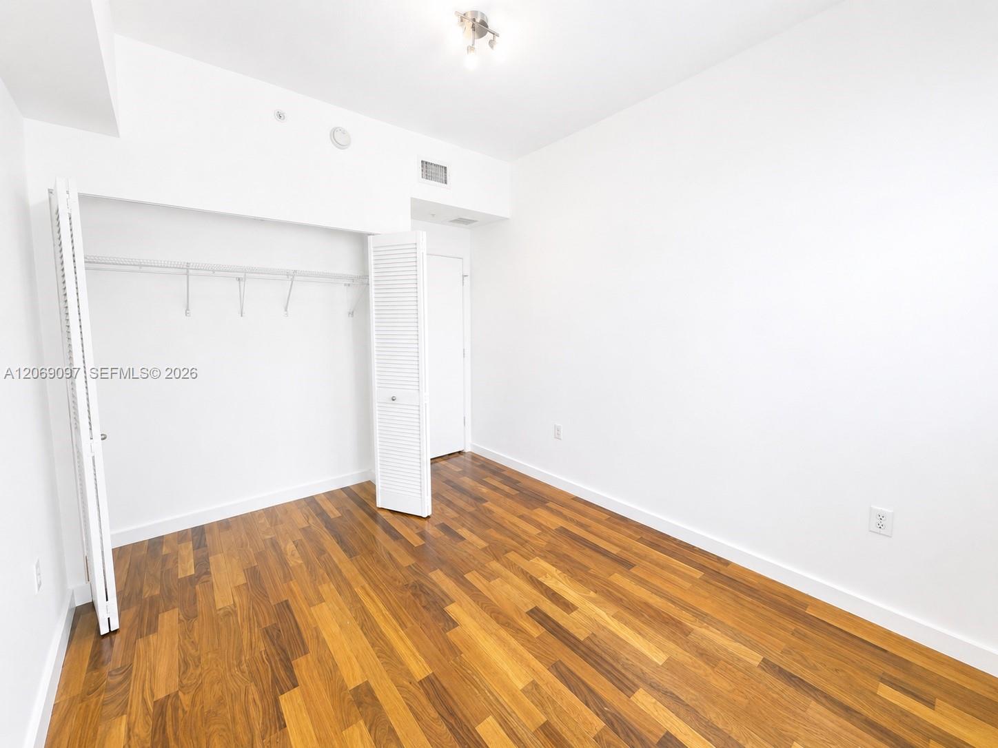 A12069097 Property Photo 20
