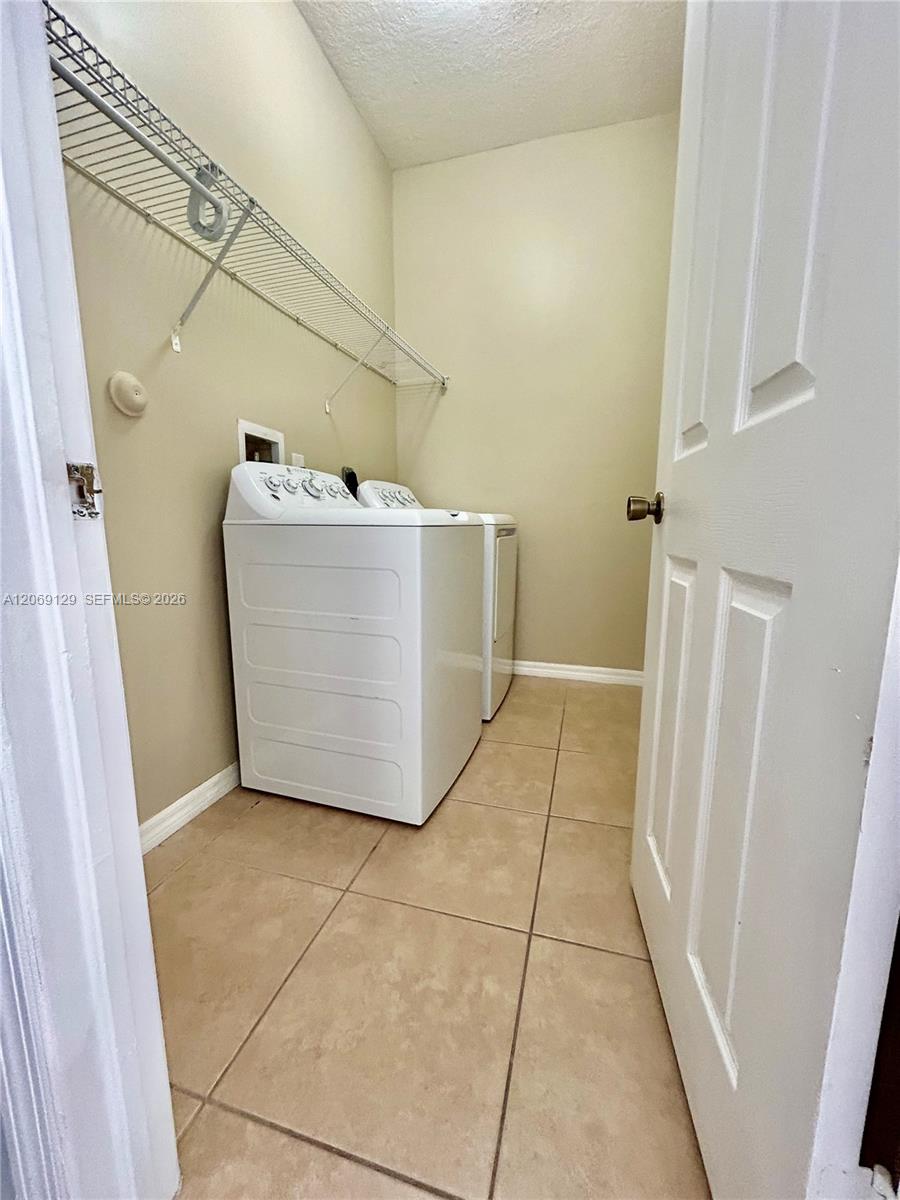 607 Ne 35th Avenue 607 Property Photo 29