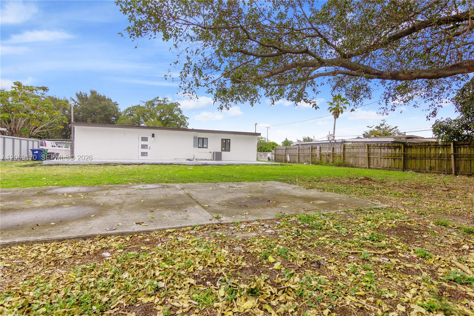 1910 Nw 134th Street Property Photo 20
