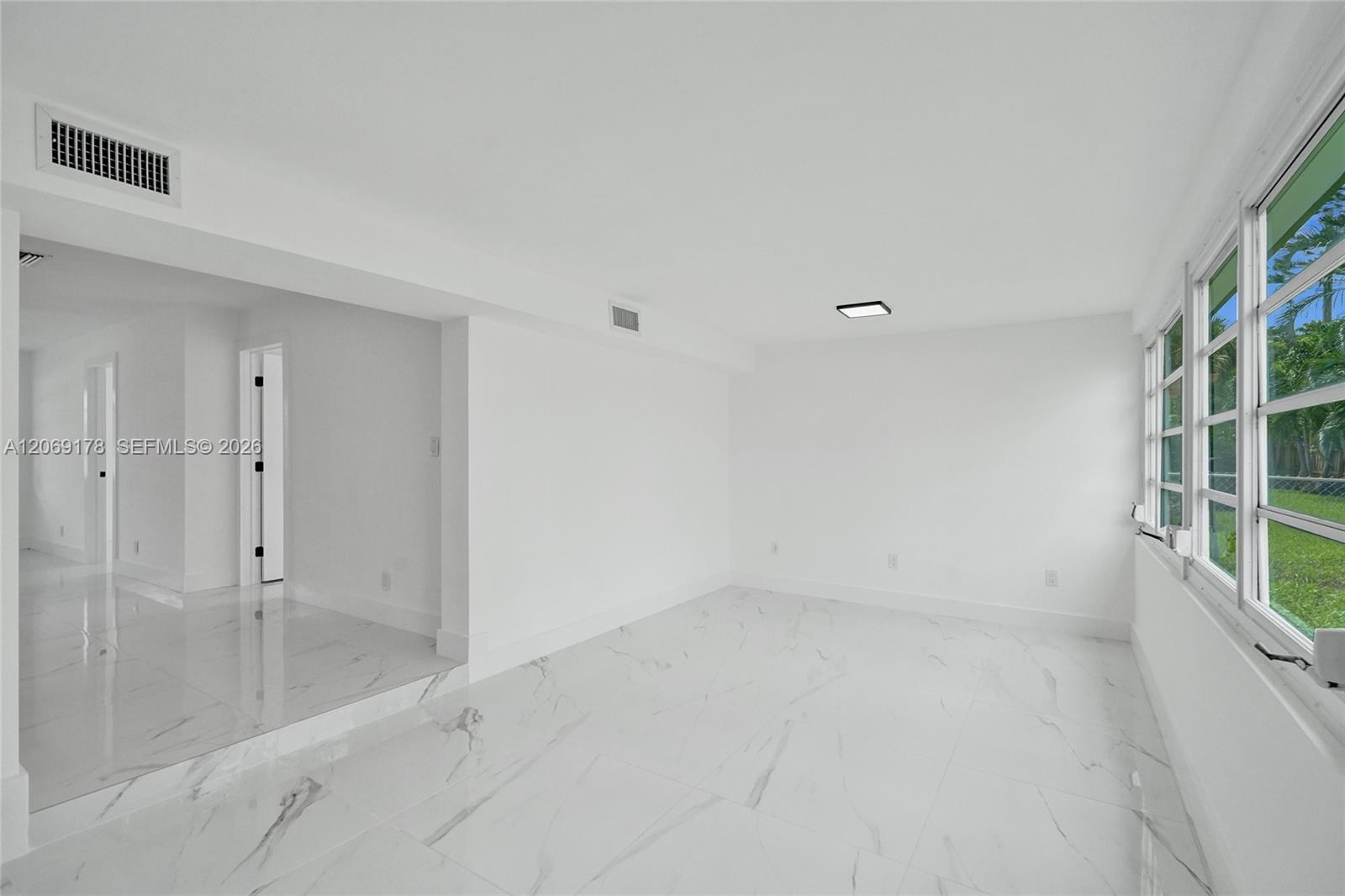 1220 Ne 8th Street Property Photo 13