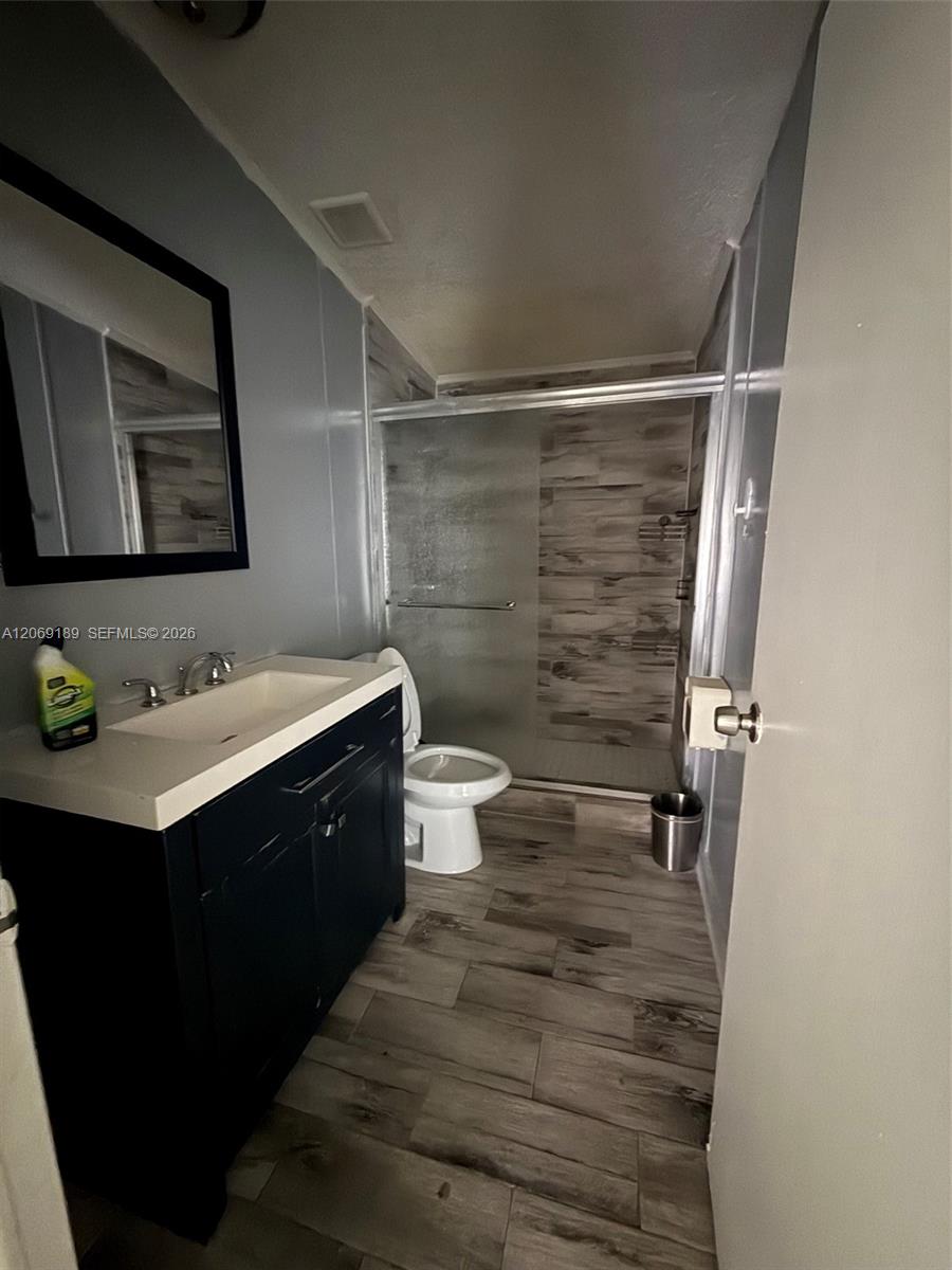 A12069189 Property Photo 2