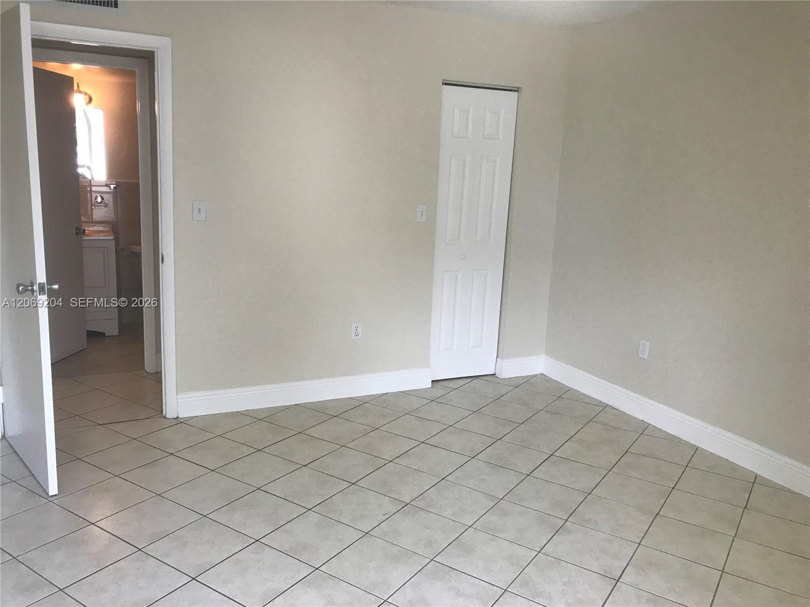 7125 Nw 186th Street B106 Property Photo 10
