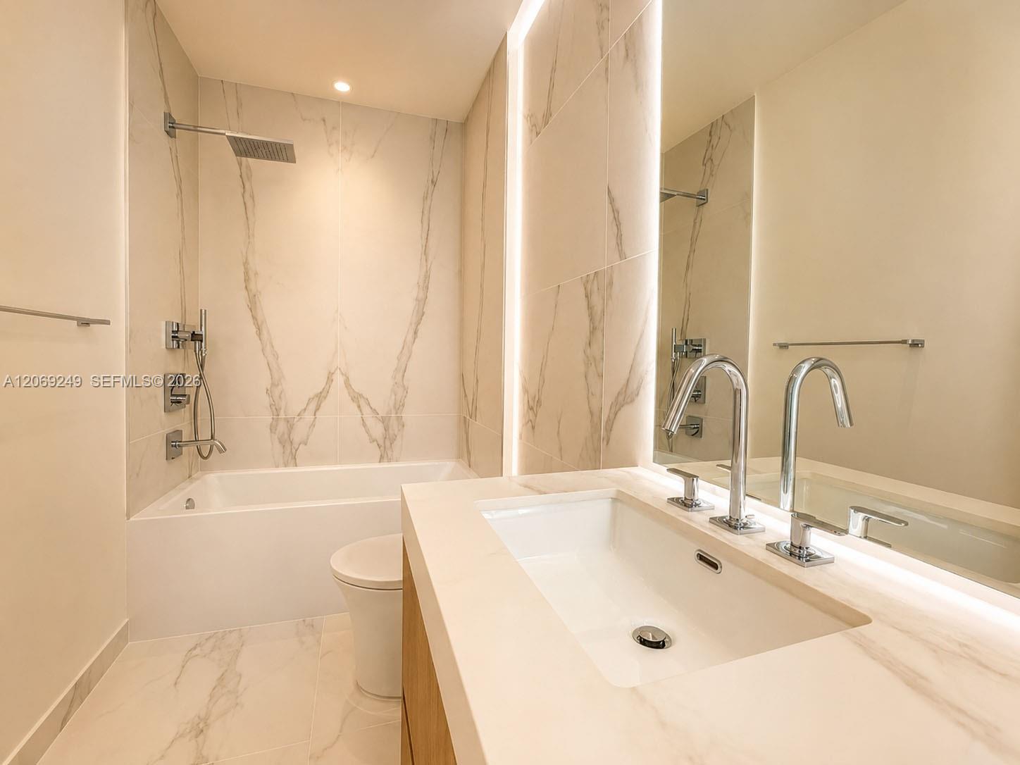 1400 Biscayne Boulevard 1807 Property Photo 13