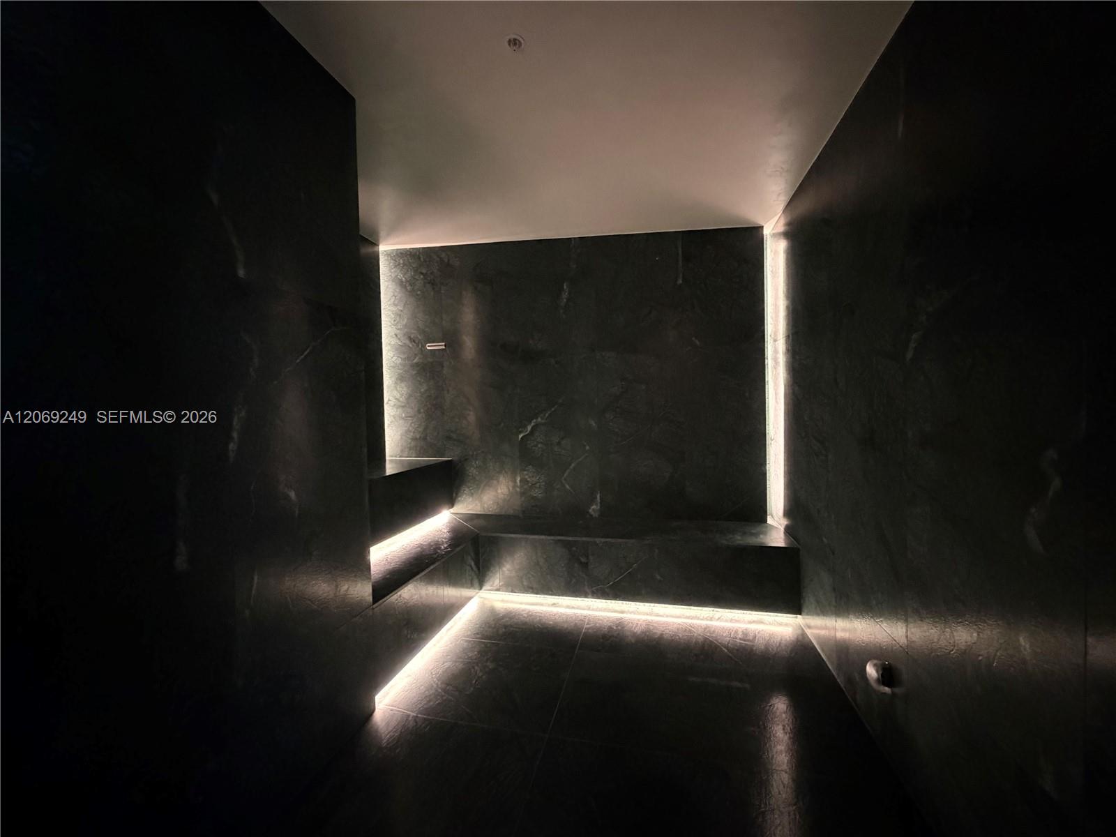 1400 Biscayne Boulevard 1807 Property Photo 18