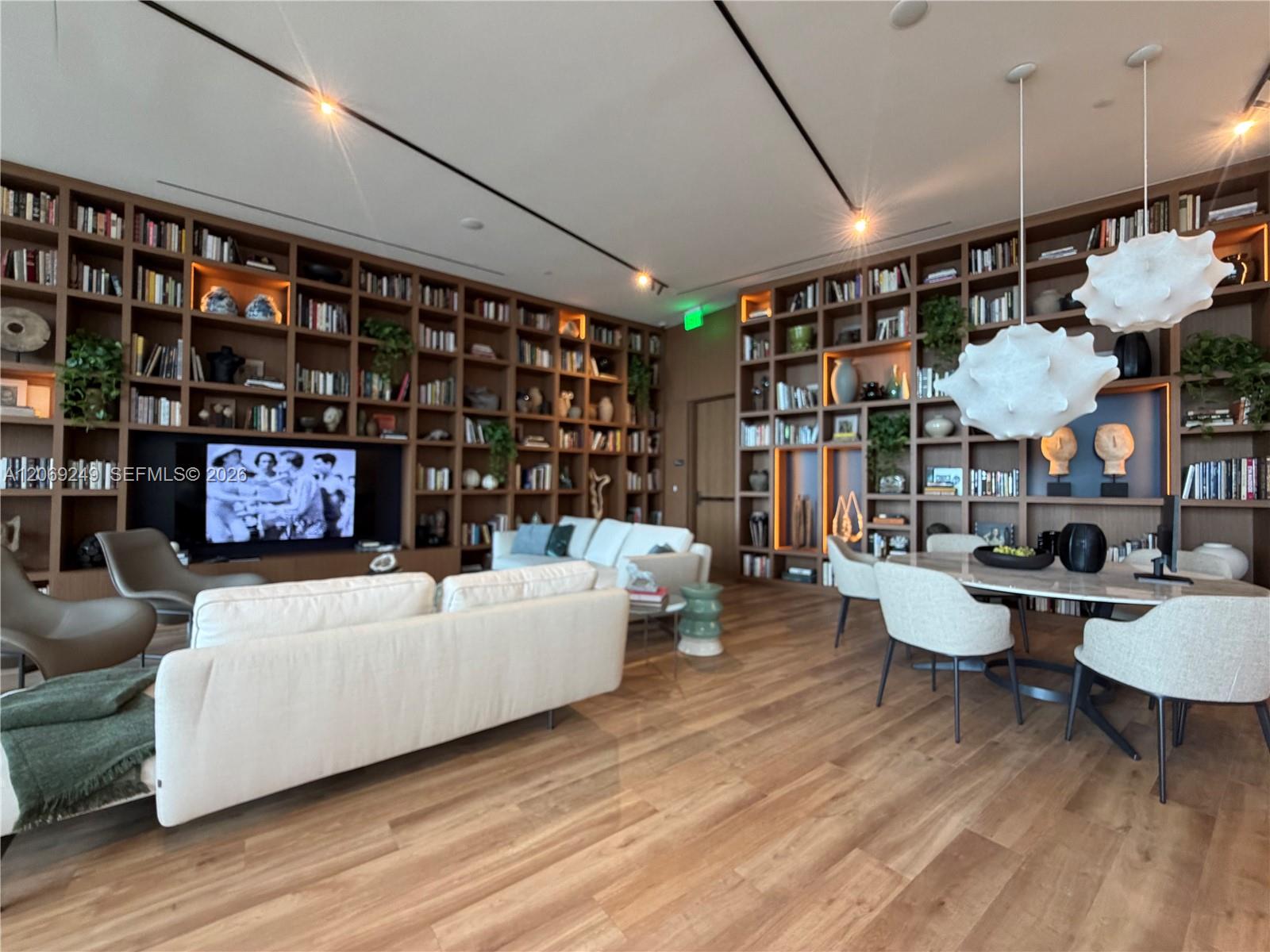 1400 Biscayne Boulevard 1807 Property Photo 38