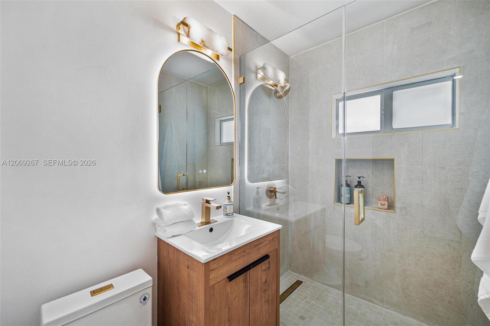 12325 Ne 11th Place Property Photo 15
