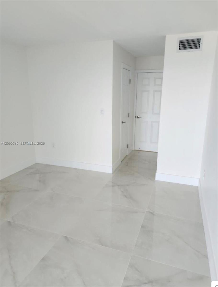 9440 Fontainebleau Boulevard 508 Property Photo 7