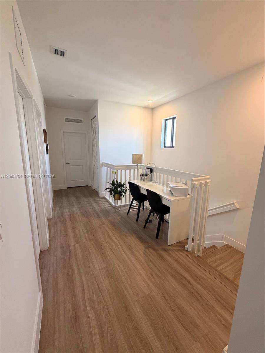 A12069291 Property Photo 9