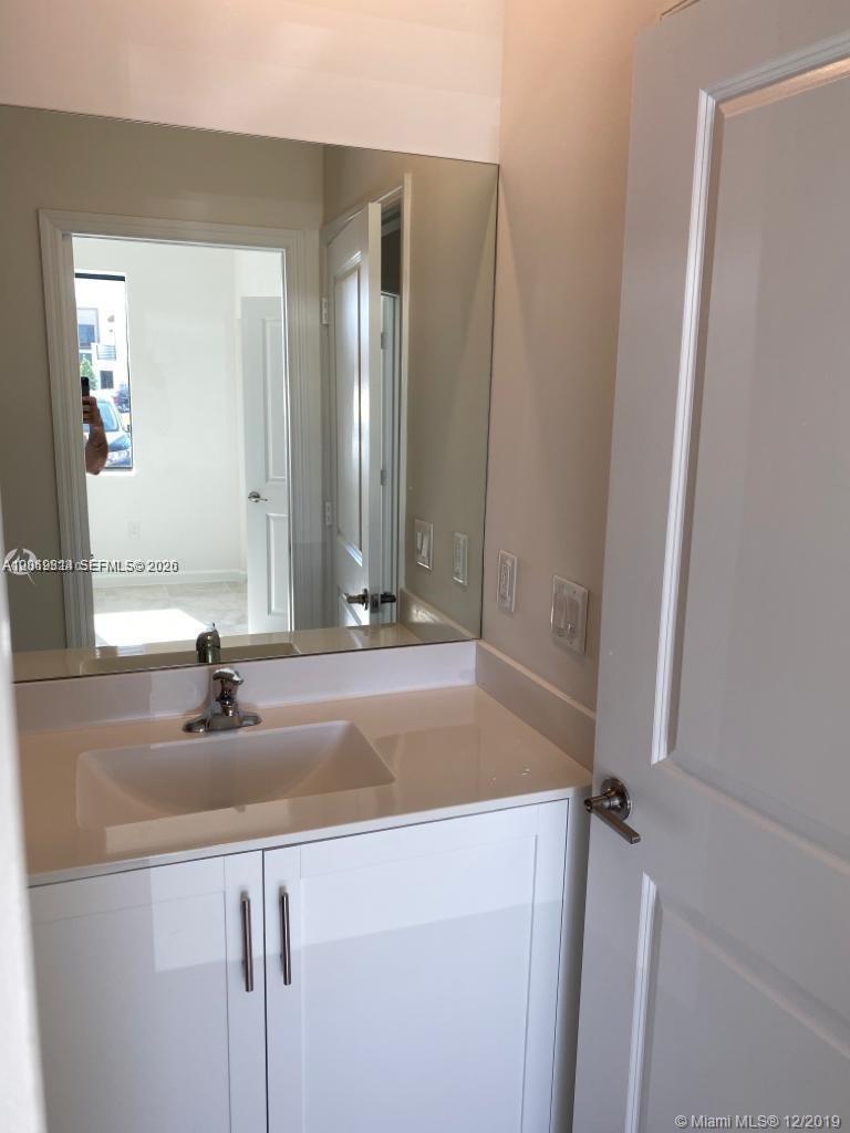 388 Ne 208th Terrace Property Photo 10