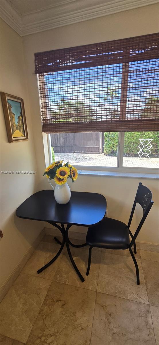 A12069367 Property Photo 6