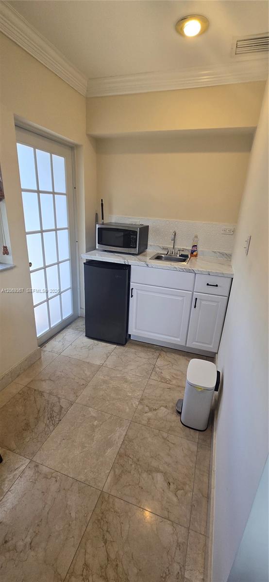 A12069367 Property Photo 8