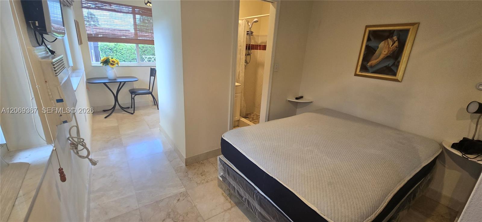 A12069367 Property Photo 18