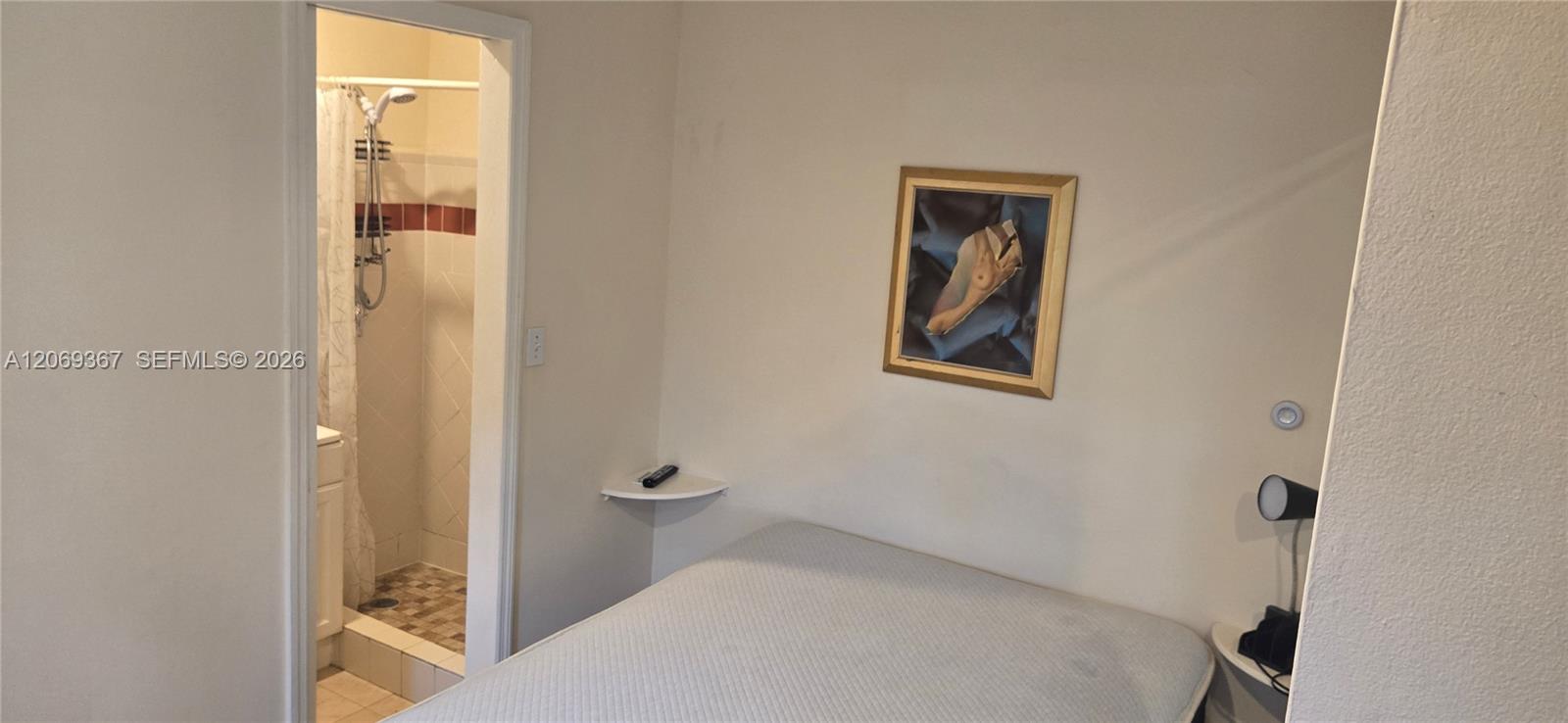 A12069367 Property Photo 20