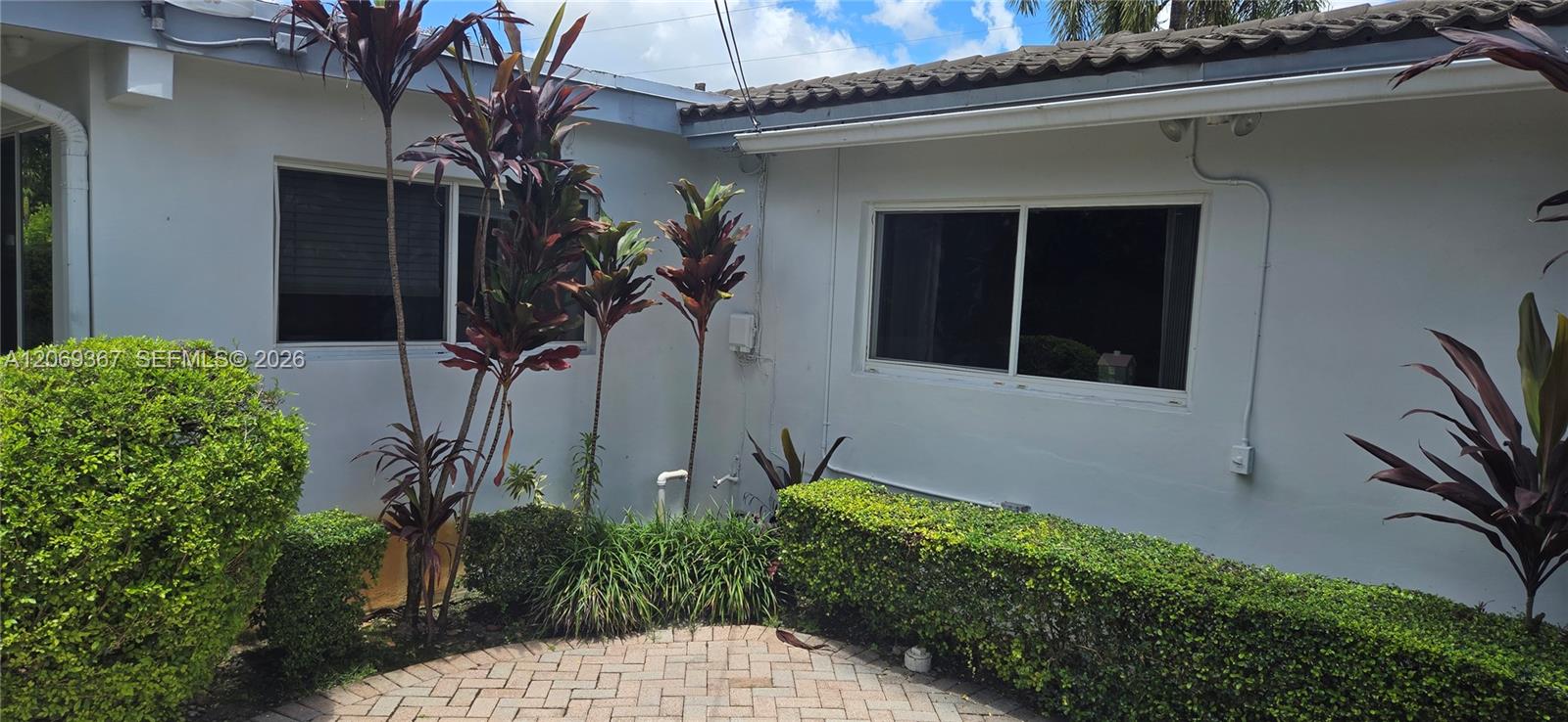 A12069367 Property Photo 23