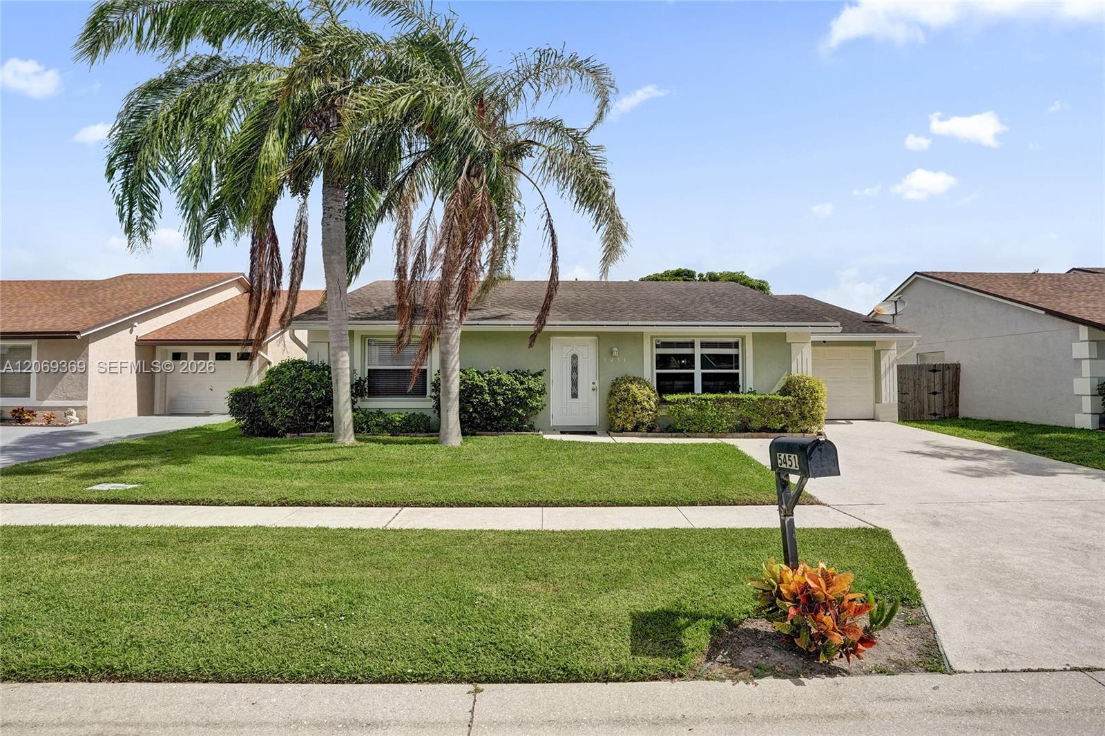5451 Chicory Lane