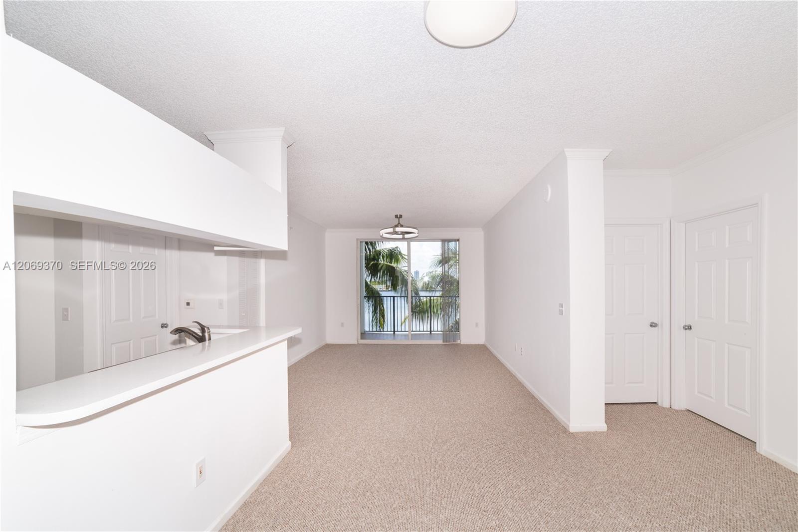 17100 N Bay Road 1407 Property Photo 1