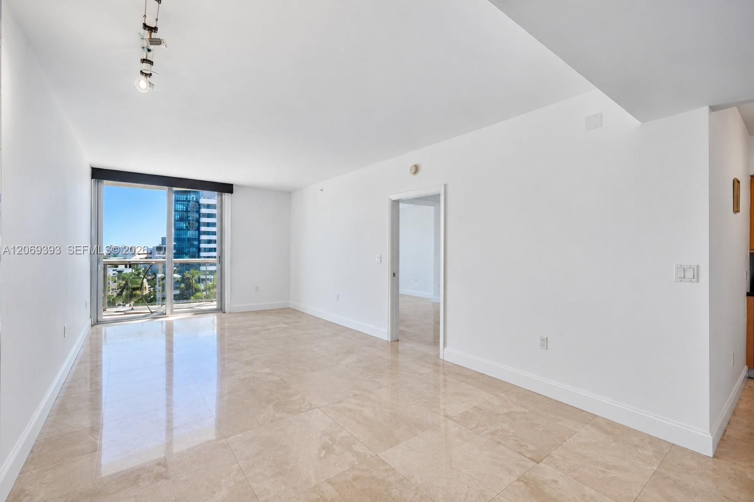6365 Collins Avenue 2805 Property Photo 5