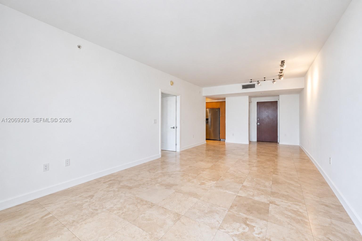 6365 Collins Avenue 2805 Property Photo 6