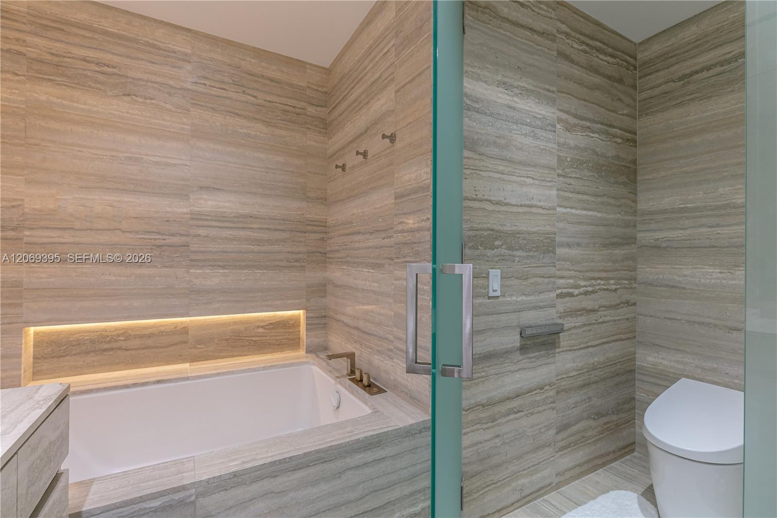 18975 Collins Avenue 1803 Property Photo 18