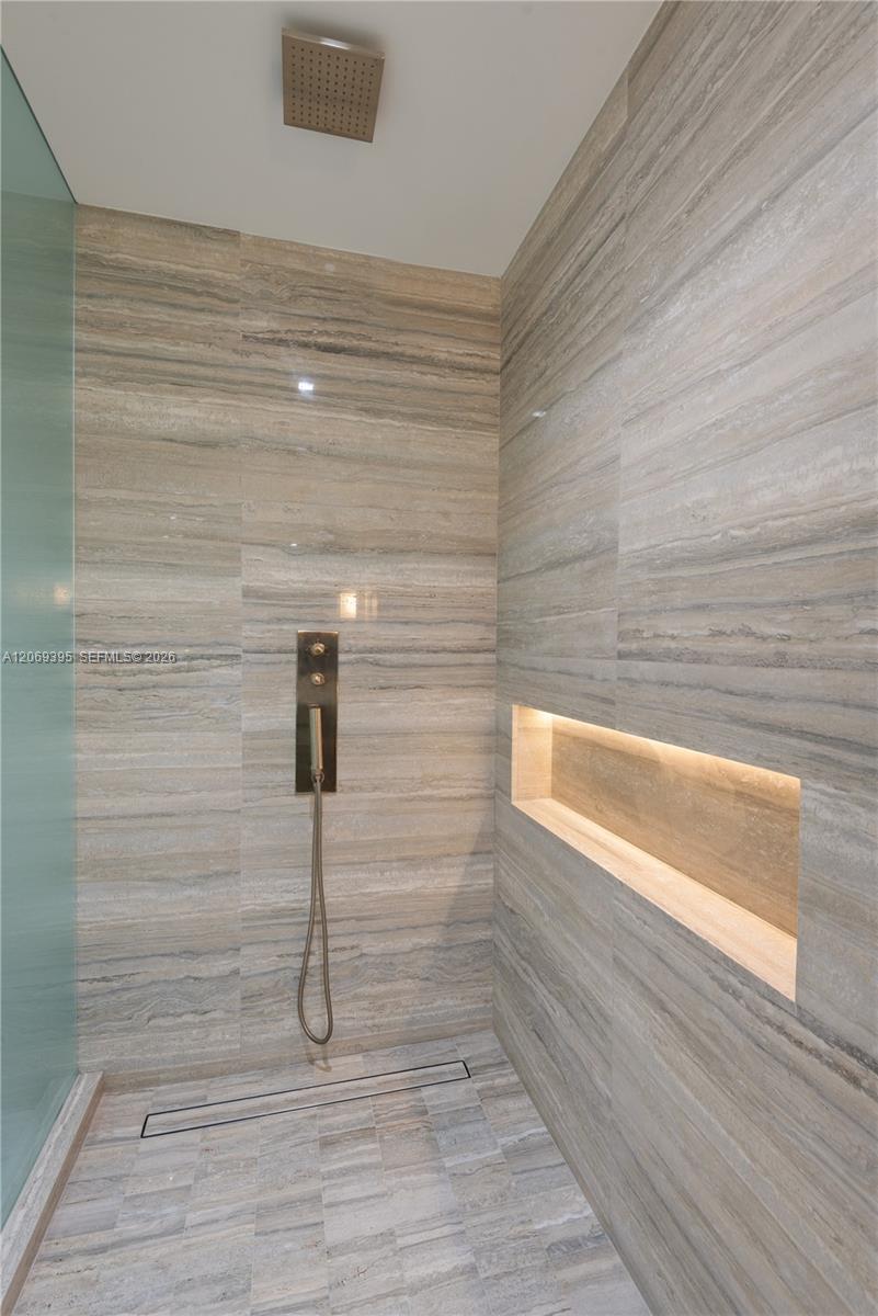 18975 Collins Avenue 1803 Property Photo 19