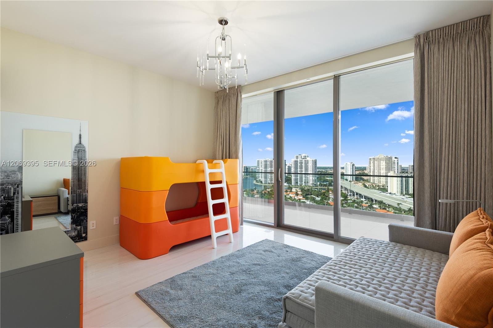 18975 Collins Avenue 1803 Property Photo 21