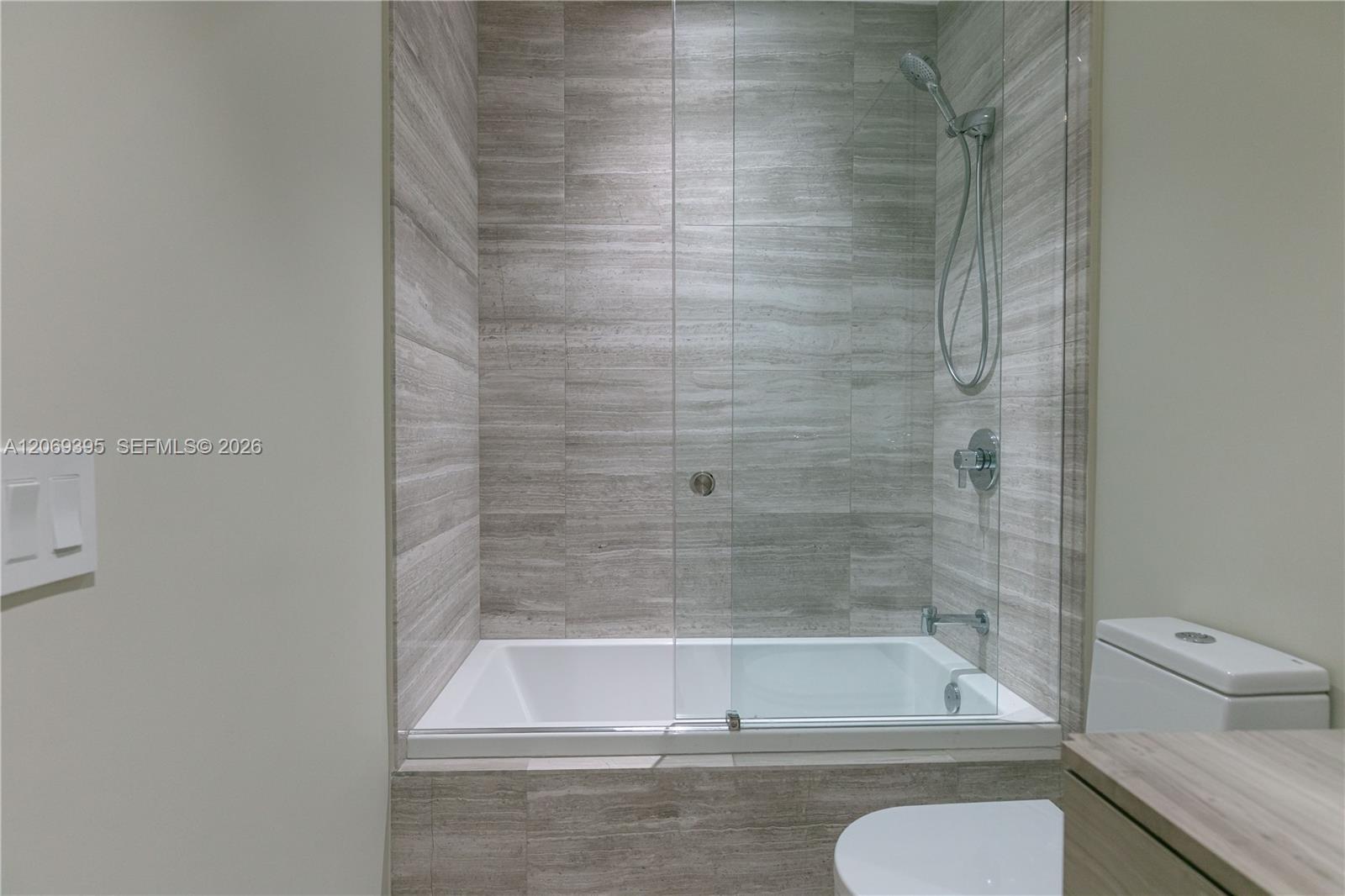 18975 Collins Avenue 1803 Property Photo 25