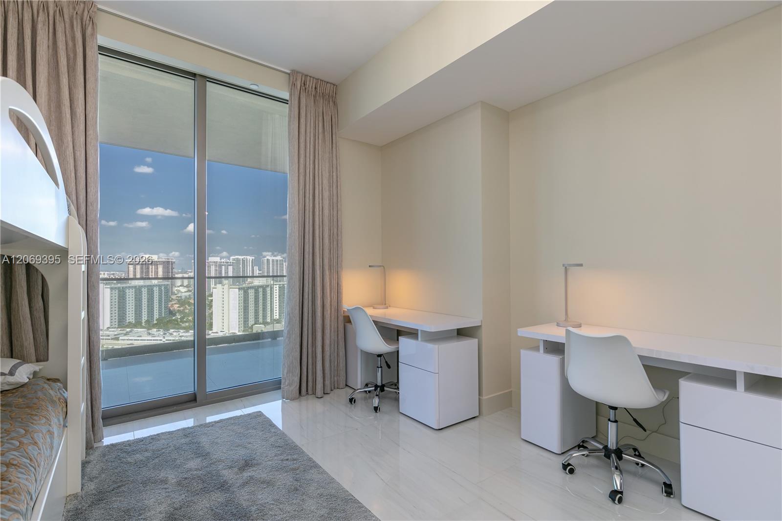 18975 Collins Avenue 1803 Property Photo 27