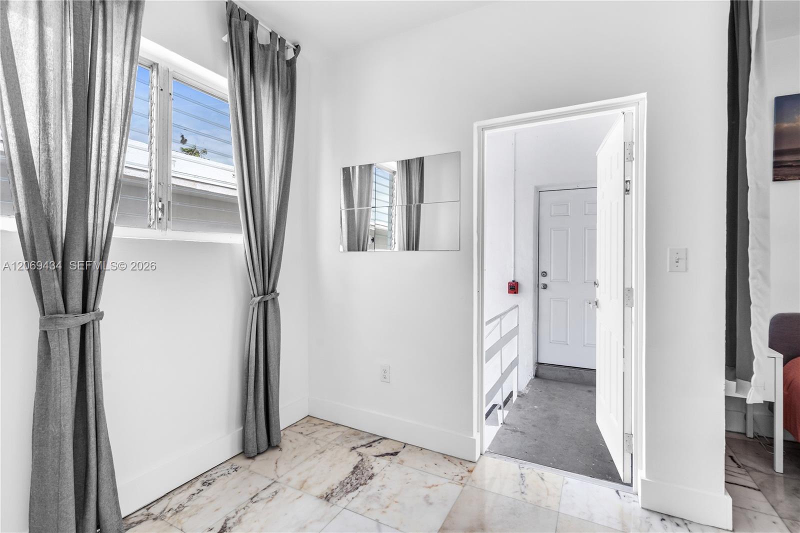 A12069434 Property Photo 9
