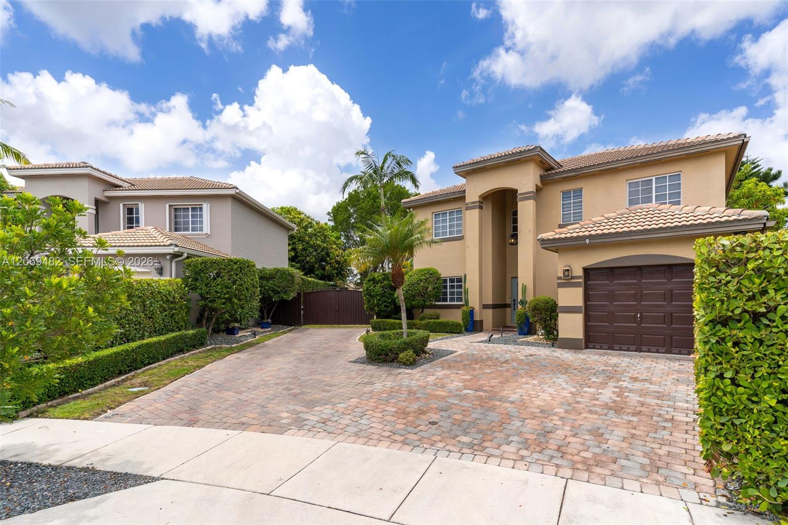 20922 Sw 88th Place Property Photo 1