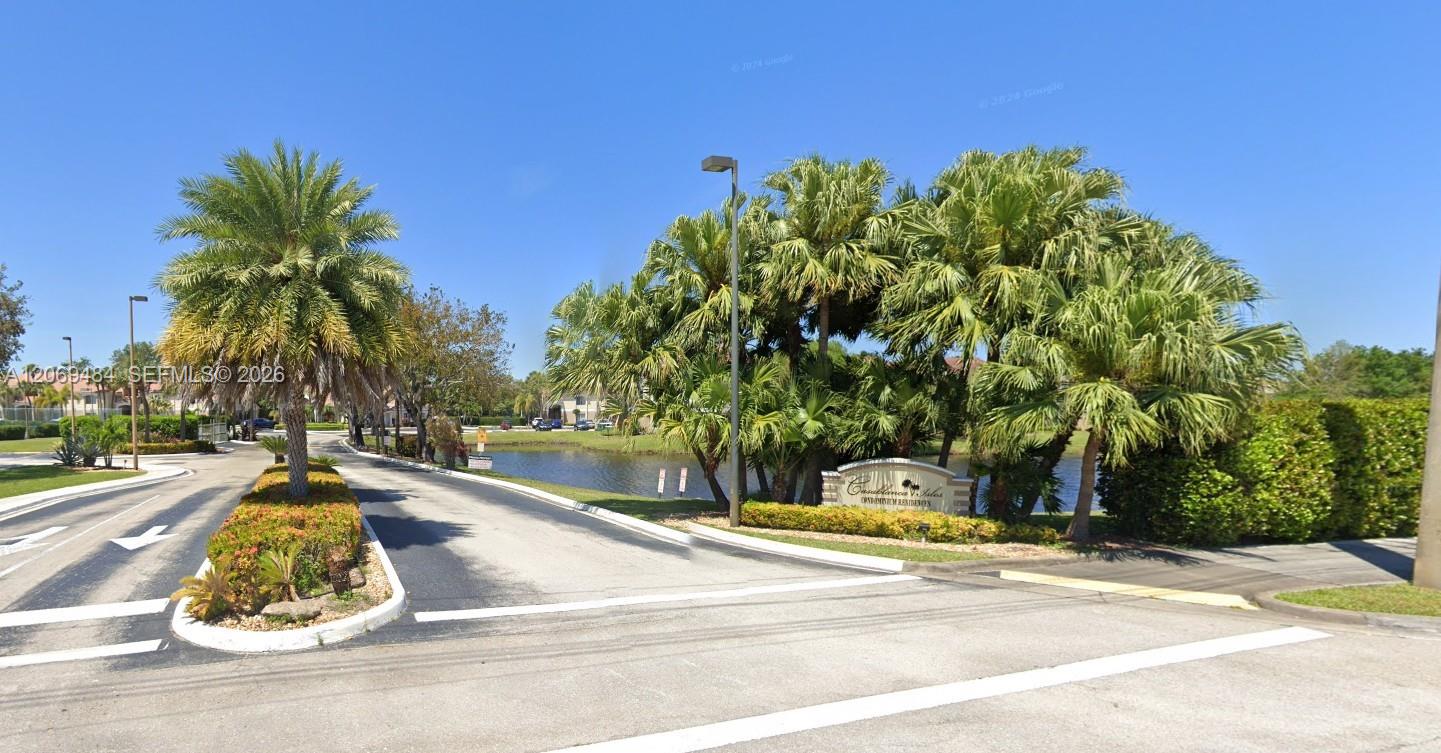 815 W Boynton Beach Boulevard 4-205 Property Photo 1