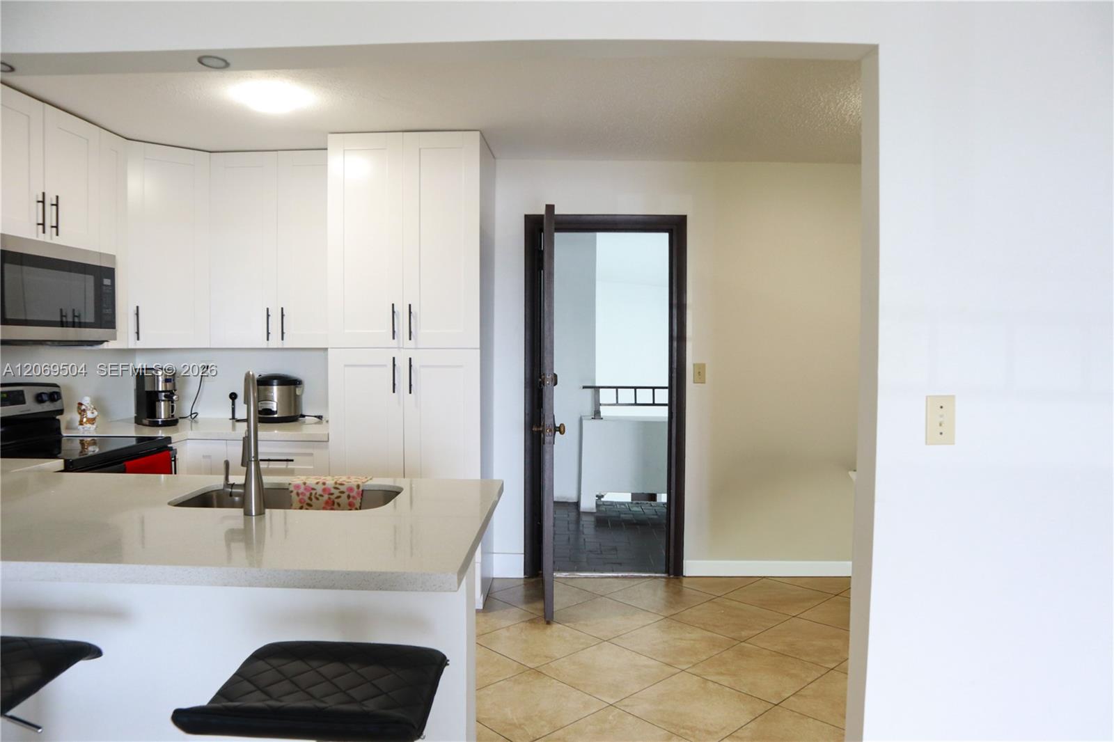 13951 Kendale Lakes Circle 310a Property Photo 13