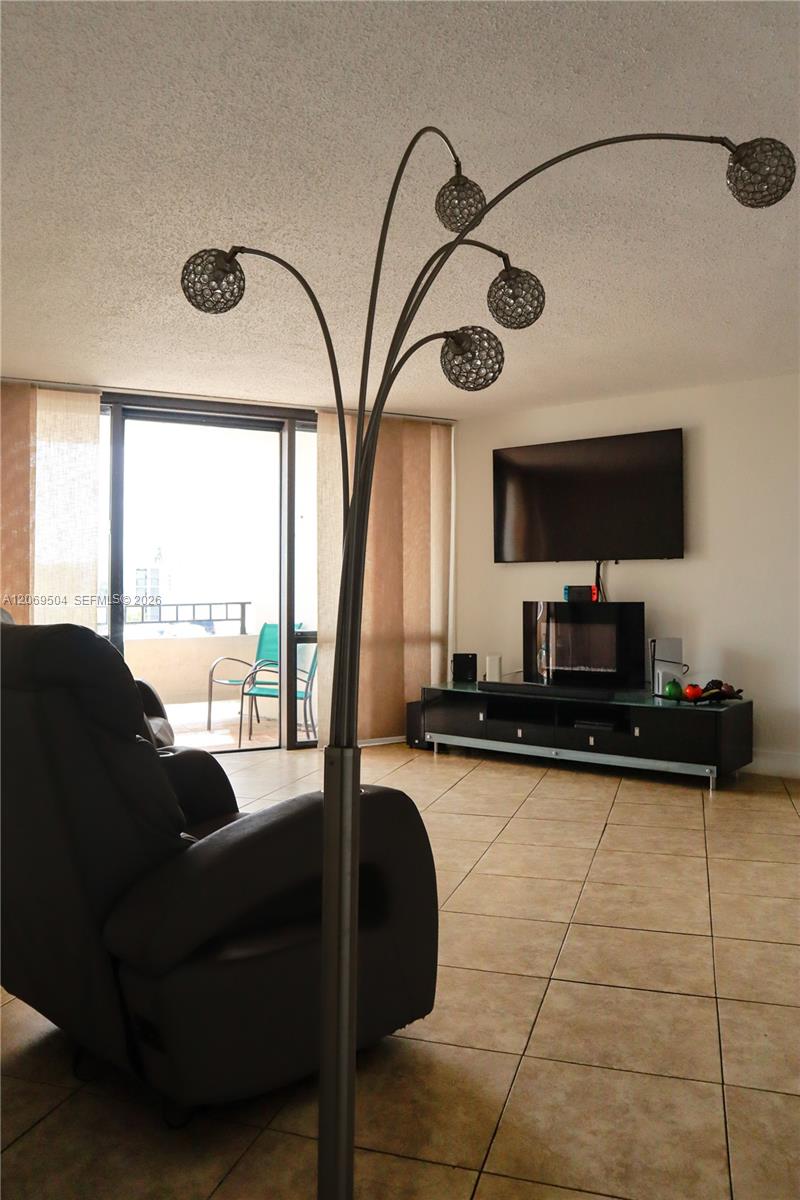 13951 Kendale Lakes Circle 310a Property Photo 17