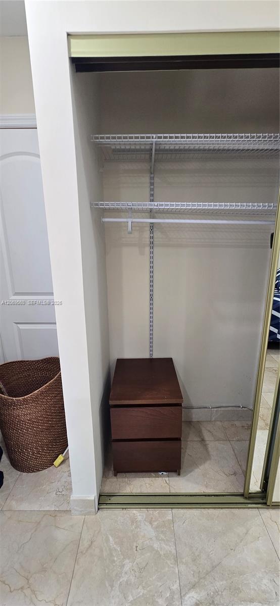 A12069560 Property Photo 6