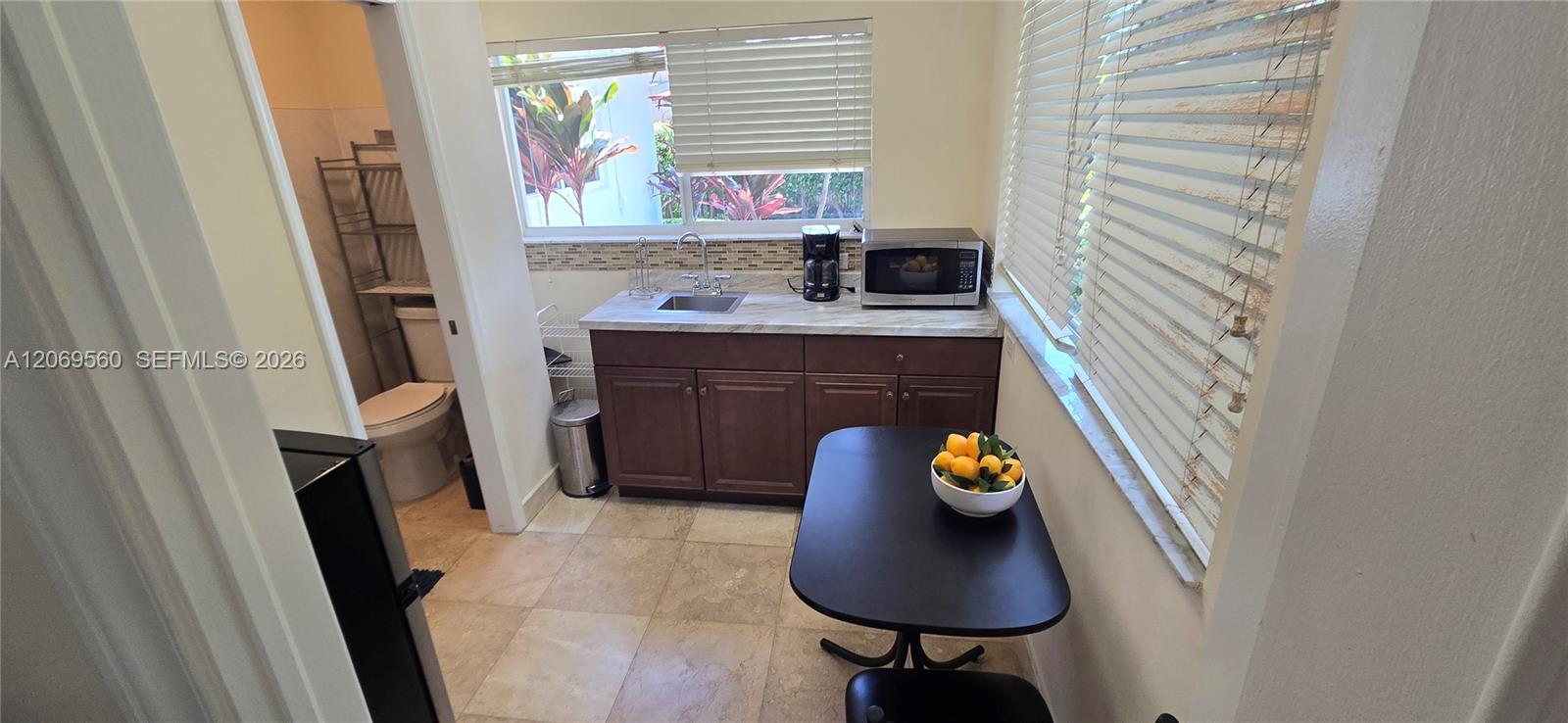 A12069560 Property Photo 8