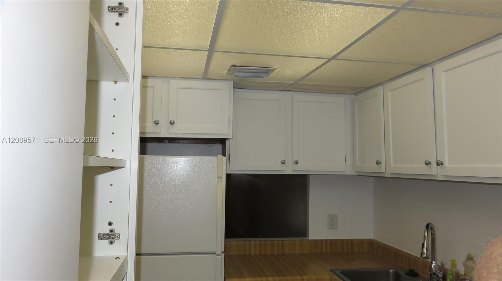 A12069571 Property Photo 7