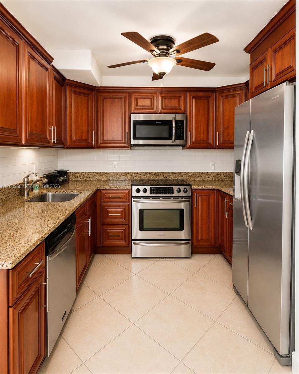 6700 Cypress Road 507 Property Photo 2