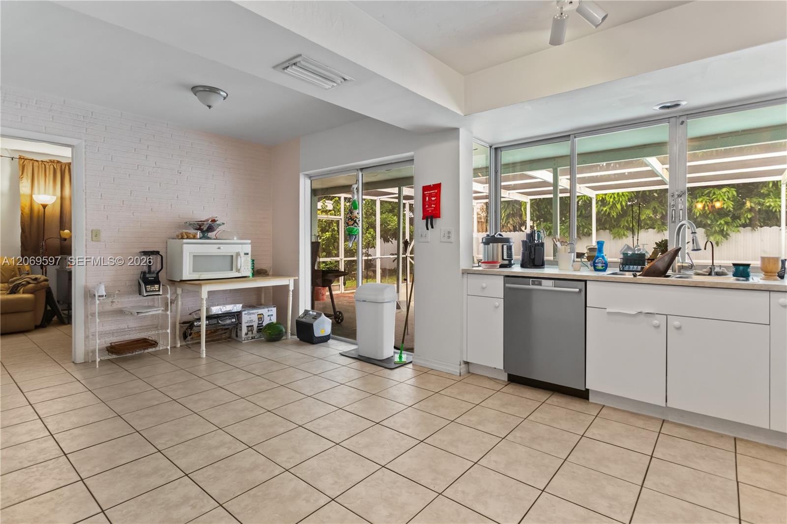7531 Harbour Boulevard Property Photo 14
