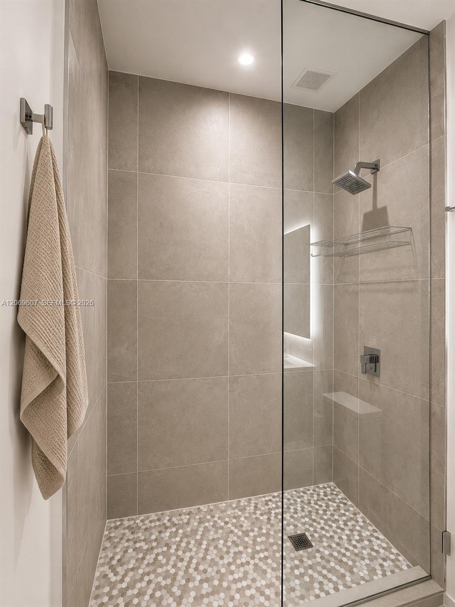 229 Sw 9th Street 604 Property Photo 29