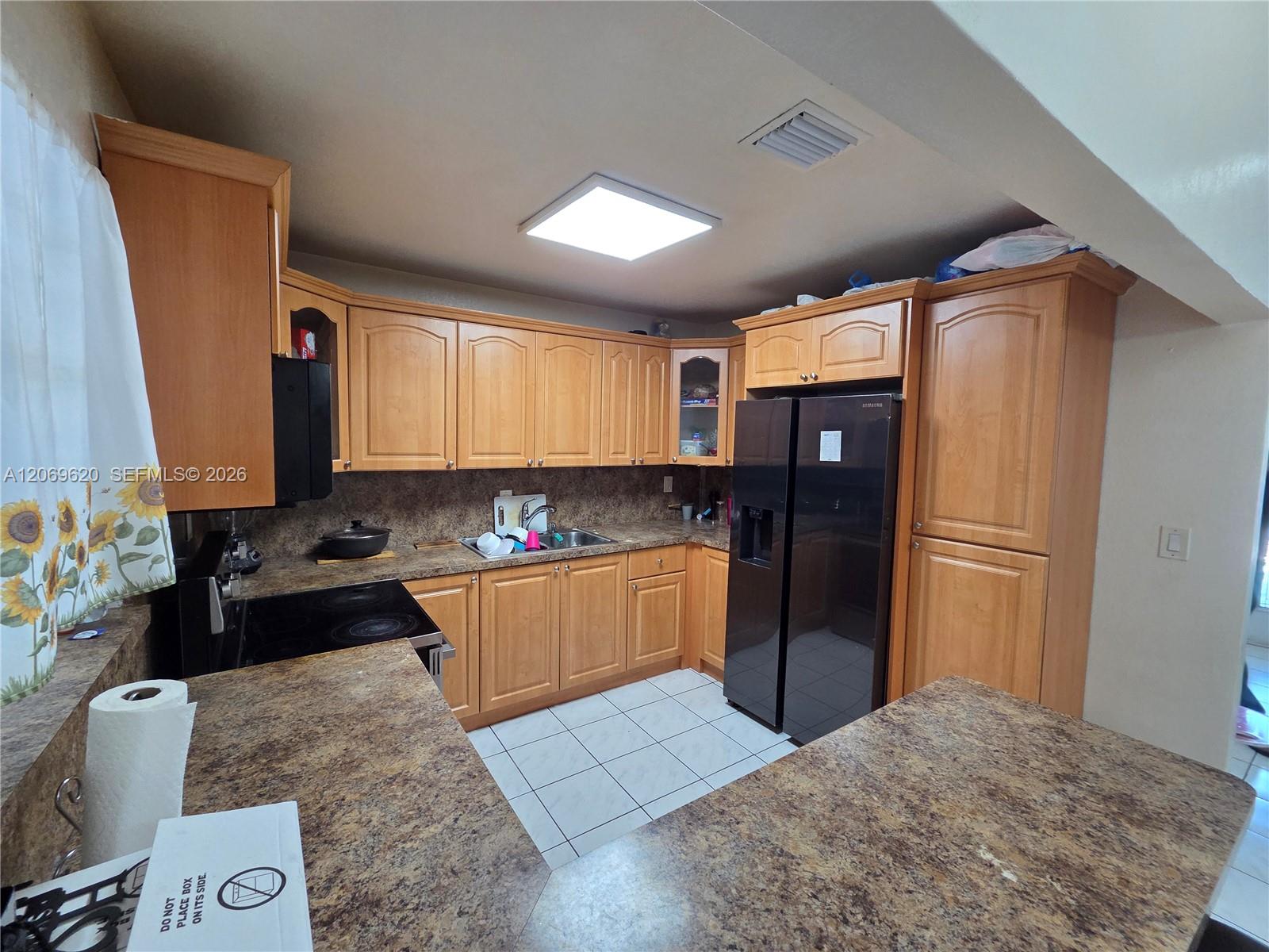 7825 W 4th Lane Property Photo 8