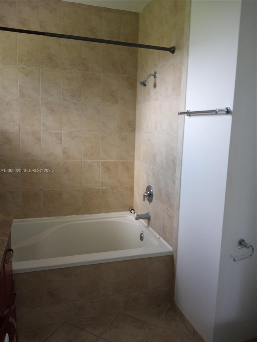 18125 Nw 74th Court 18125 Property Photo 12