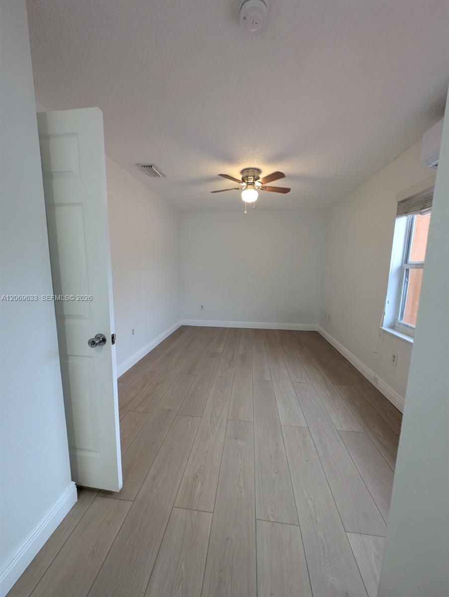 11879 Sw 208th Terrace Property Photo 6