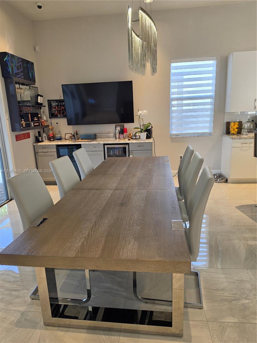 A12069650 Property Photo 3