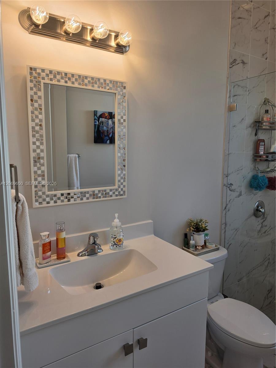 A12069650 Property Photo 20