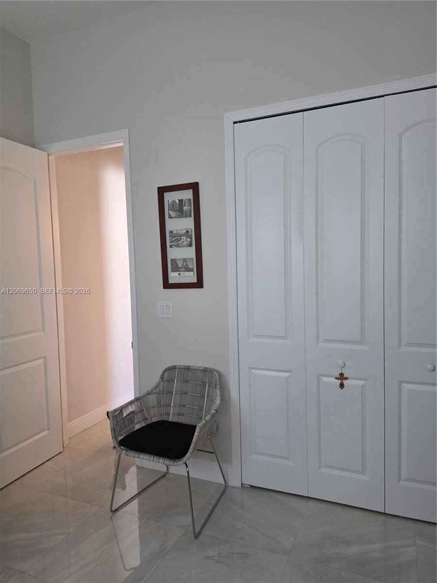 A12069650 Property Photo 21