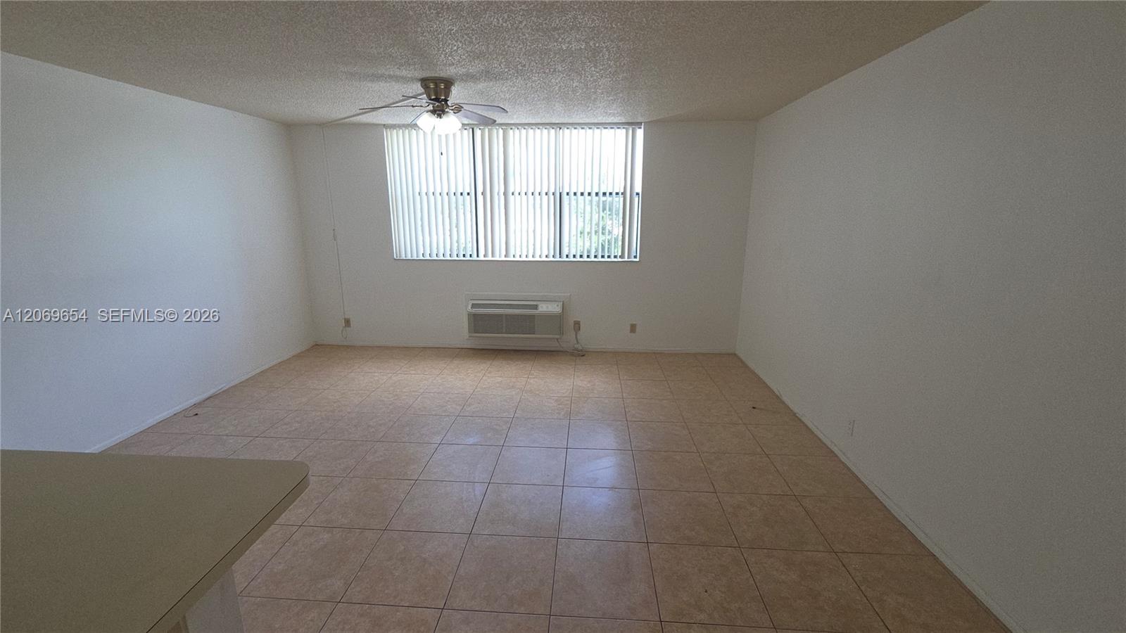 2501 Riverside Drive 212-a Property Photo 3