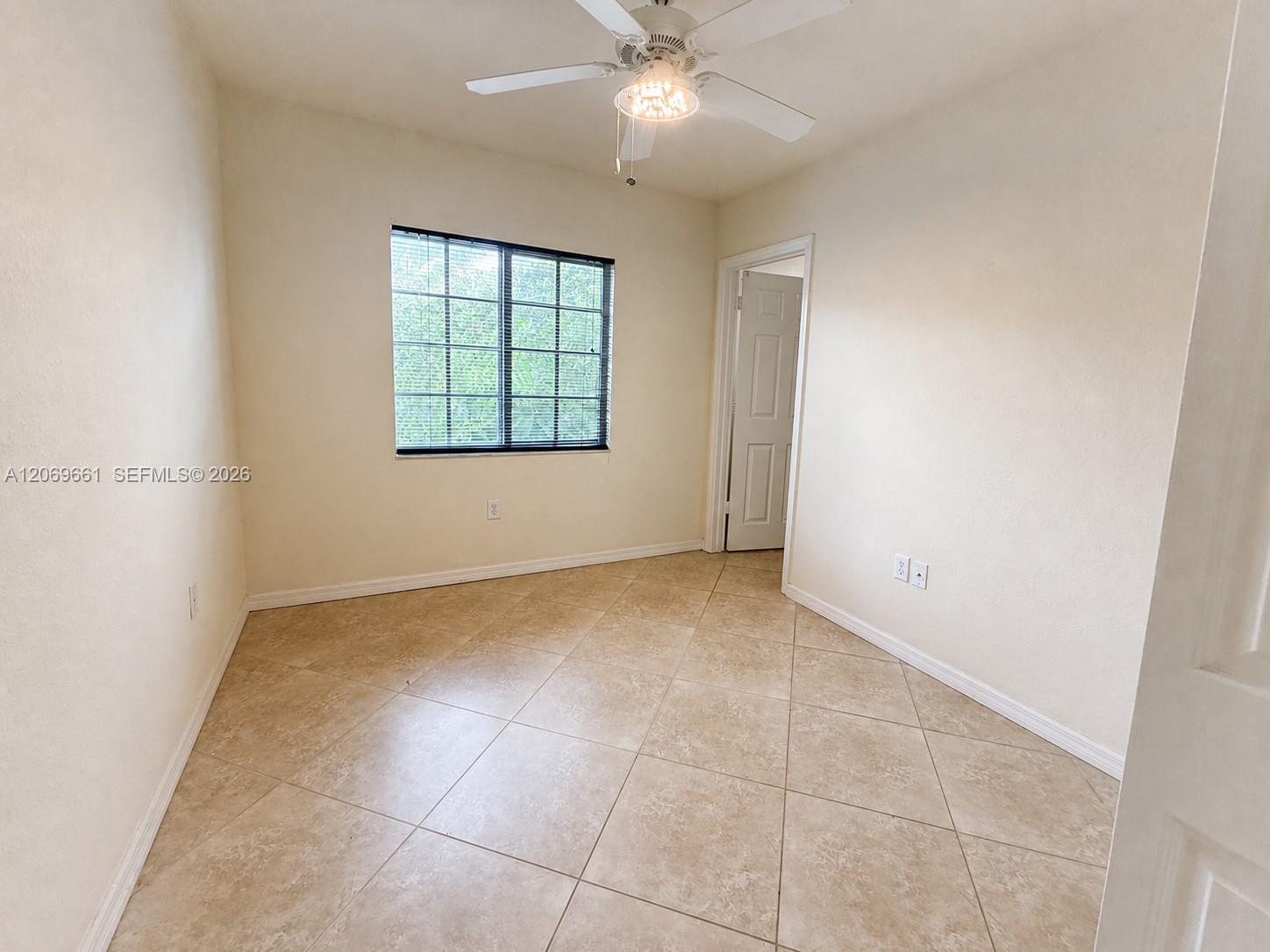 1000 Palm Trail 3 Property Photo 4