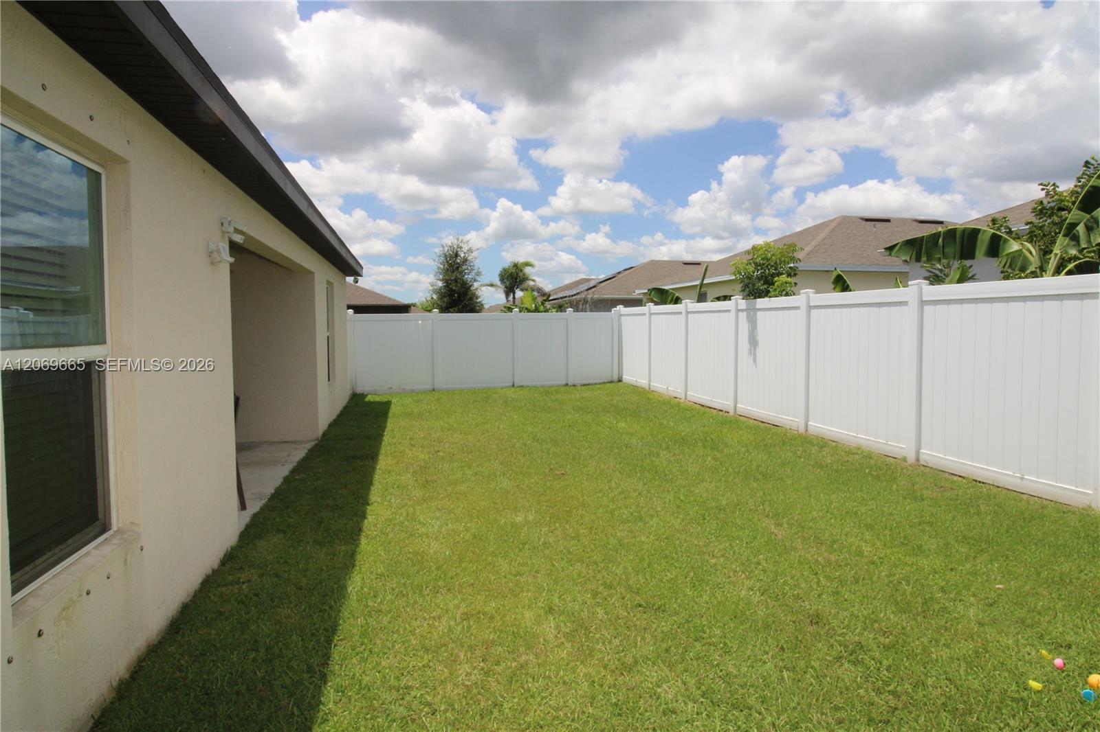 5424 Fantasy Drive Property Photo 3